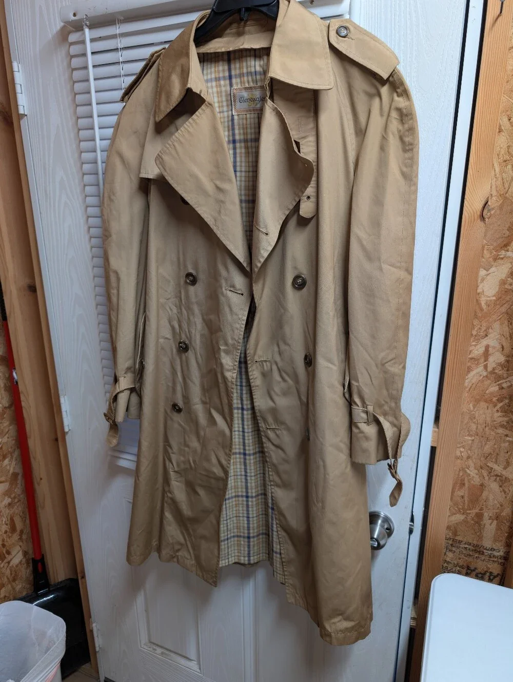 Gleneagles (46R) Classic Beige Trench Coat with Plaid Lining